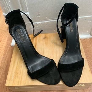 Kenneth Cole Black Suede Sandals